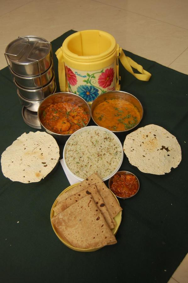 Hotel Aishwarya Residency Navi Mumbai Kültér fotó