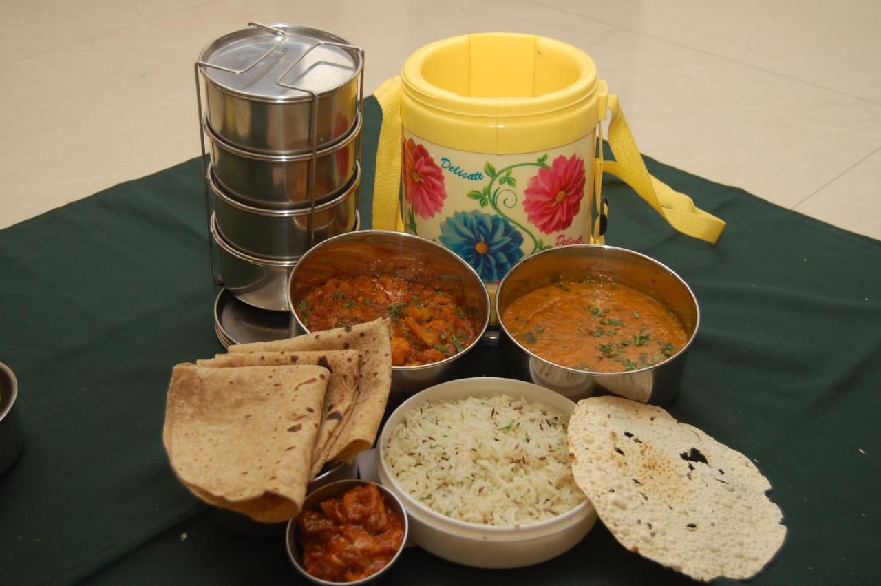 Hotel Aishwarya Residency Navi Mumbai Kültér fotó